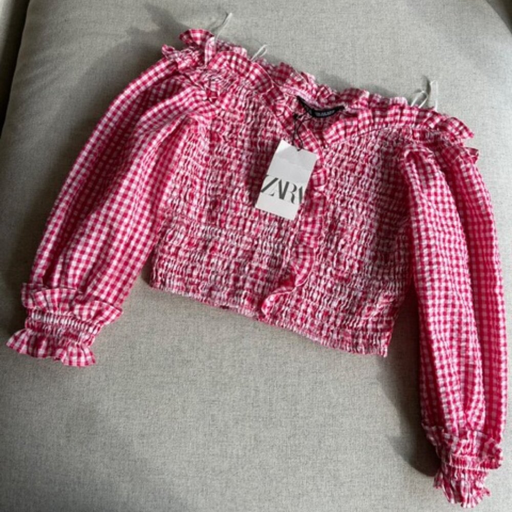 Brand Nrew- Zara Red Checkered Crop Top